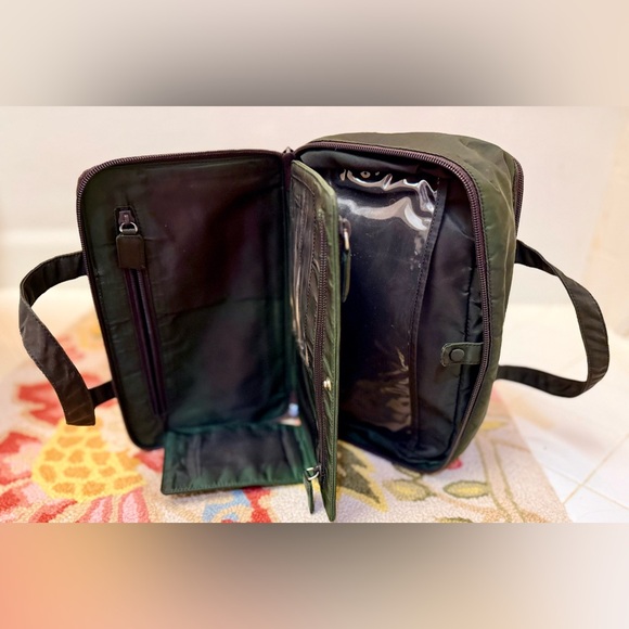 PRADA Unisex Vanity Bag/Multi-Compartment Pouch Handbag Tessuto Nylon Green - Picture 10 of 16